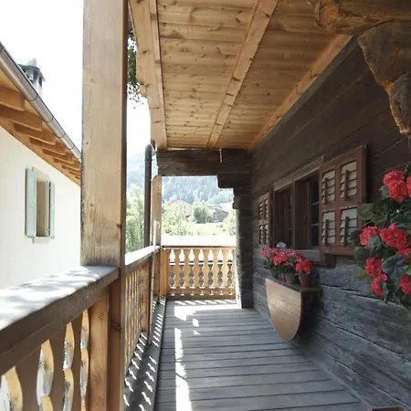 Charmant Appartement Avec Cachet De L'Ancien Bagnes Exterior foto